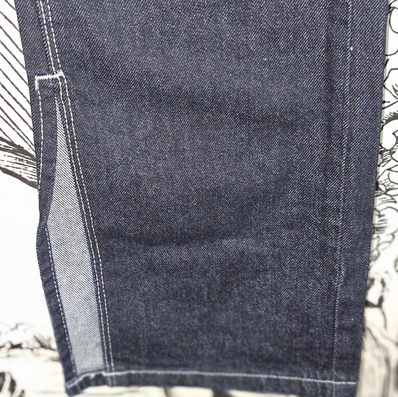 NWOT BDG Split Hem Jeans In Dark Wash Size 27x32 Straight Leg 10" Rise - Picture 4 of 8